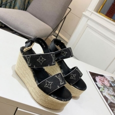 Louis Vuitton Sandals